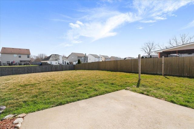 292 Gleneagles Way, Versailles, KY 40383