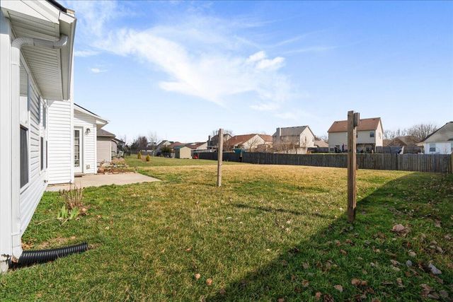 292 Gleneagles Way, Versailles, KY 40383