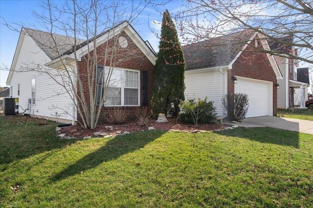 292 Gleneagles Way, Versailles, KY 40383