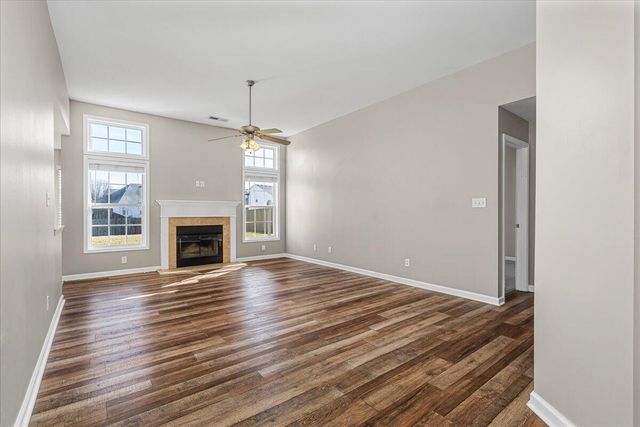 292 Gleneagles Way, Versailles, KY 40383