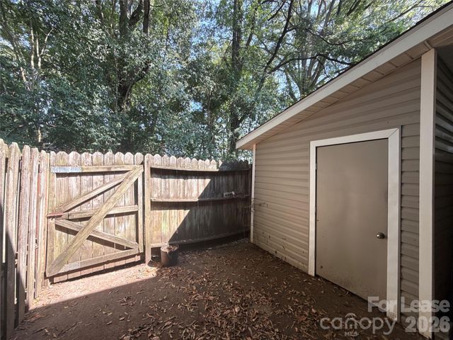 1613 N Sharon Amity Road D, Charlotte, NC 28205