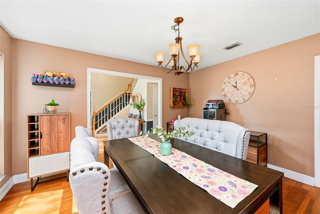 Image 11 of property listing at 1311 OLYMPIA PARK CIRCLE, Ocoee, FL 34761