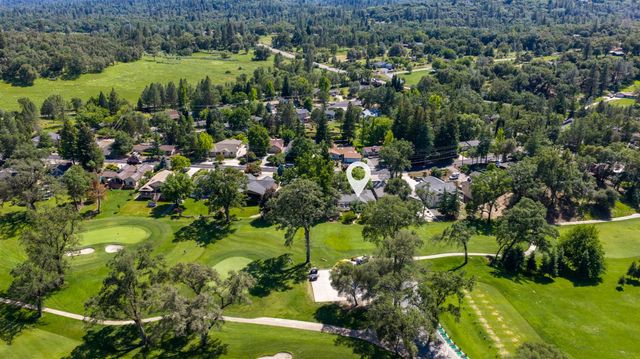 18704 Lake Forest Dr, Penn Valley, CA 95946