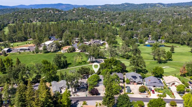 18704 Lake Forest Dr, Penn Valley, CA 95946