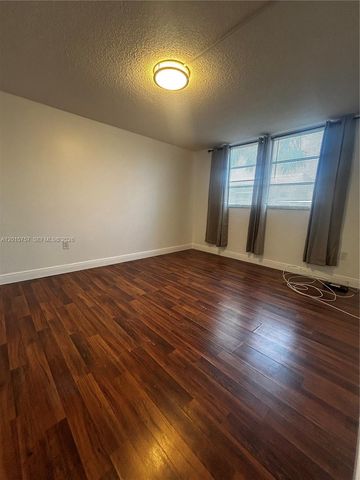 3849 NE 169th St 204, North Miami Beach, FL 33160
