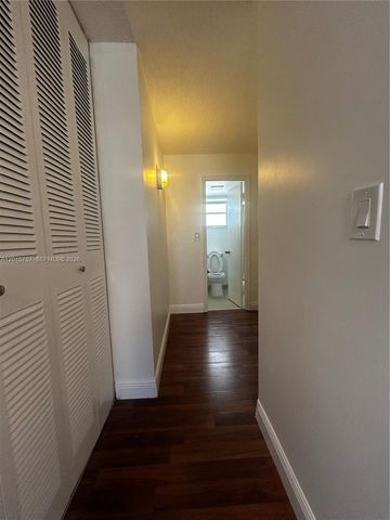3849 NE 169th St 204, North Miami Beach, FL 33160