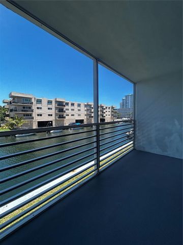 3849 NE 169th St 204, North Miami Beach, FL 33160