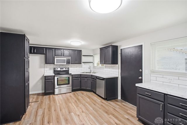 3960 Waterbury Drive, Kettering, OH 45439