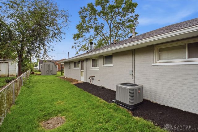 3960 Waterbury Drive, Kettering, OH 45439
