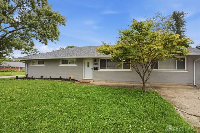 3960 Waterbury Drive, Kettering, OH 45439