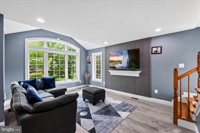 407 MT PLEASANT DR, Locust Grove, VA 22508