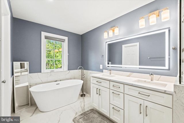 407 MT PLEASANT DR, Locust Grove, VA 22508
