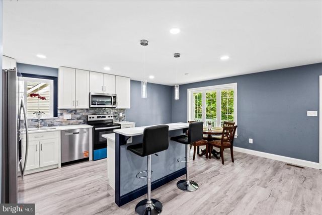 407 MT PLEASANT DR, Locust Grove, VA 22508