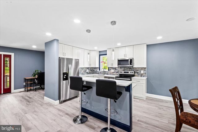 407 MT PLEASANT DR, Locust Grove, VA 22508