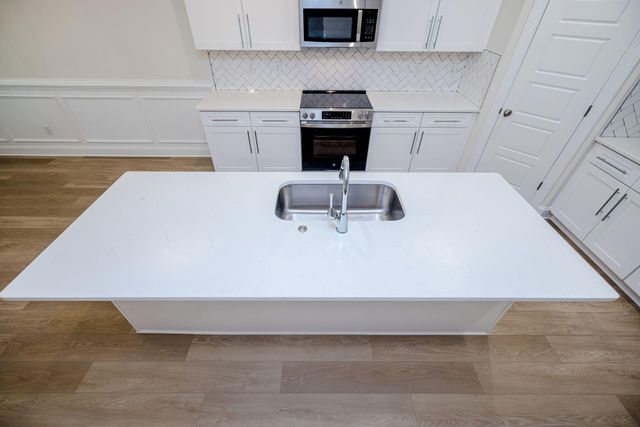 1085 W Berkley Court, Thomson, GA 30824