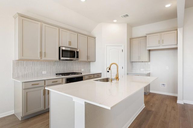 1409 Dog Iron ST, Georgetown, TX 78633