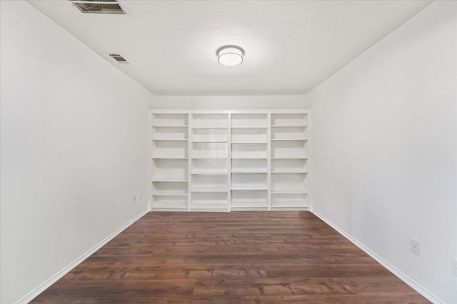 609 Fox Hunt Trail, Fort Worth, TX 76179