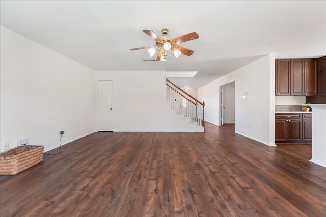 609 Fox Hunt Trail, Fort Worth, TX 76179