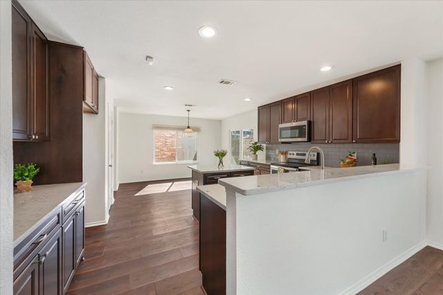 609 Fox Hunt Trail, Fort Worth, TX 76179