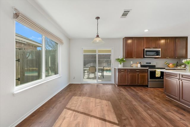 609 Fox Hunt Trail, Fort Worth, TX 76179