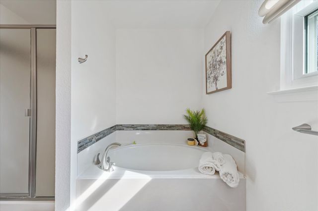 609 Fox Hunt Trail, Fort Worth, TX 76179