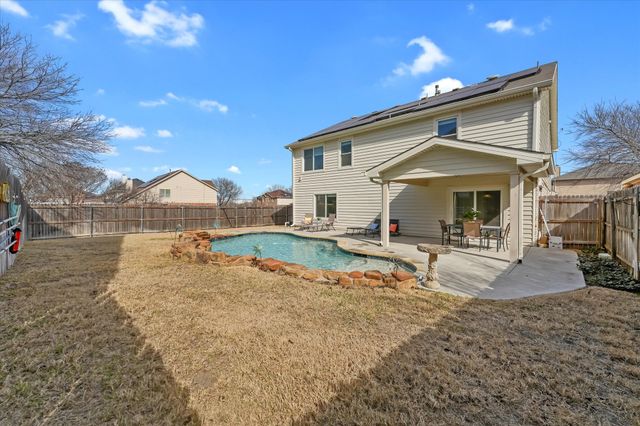 609 Fox Hunt Trail, Fort Worth, TX 76179