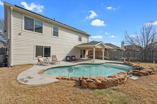 609 Fox Hunt Trail, Fort Worth, TX 76179