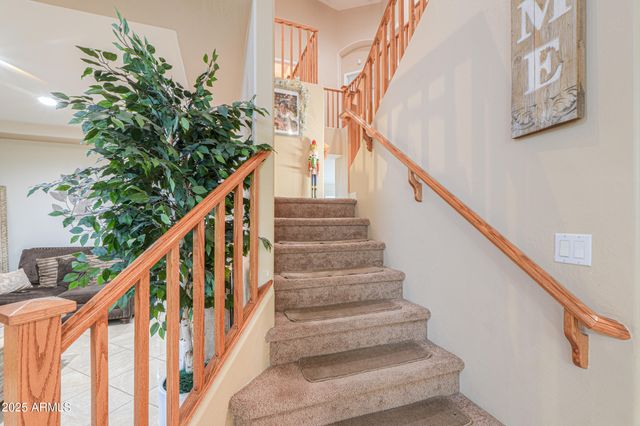 6827 W PLEASANT Lane, Laveen, AZ 85339