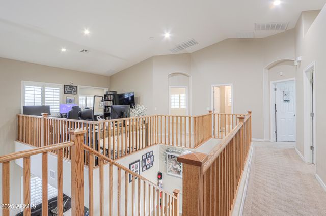 6827 W PLEASANT Lane, Laveen, AZ 85339