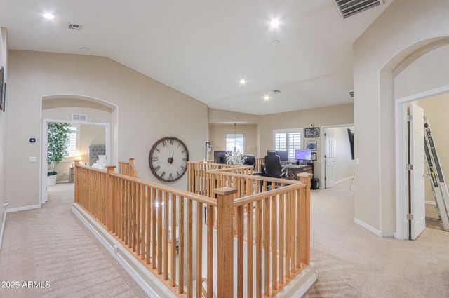 6827 W PLEASANT Lane, Laveen, AZ 85339