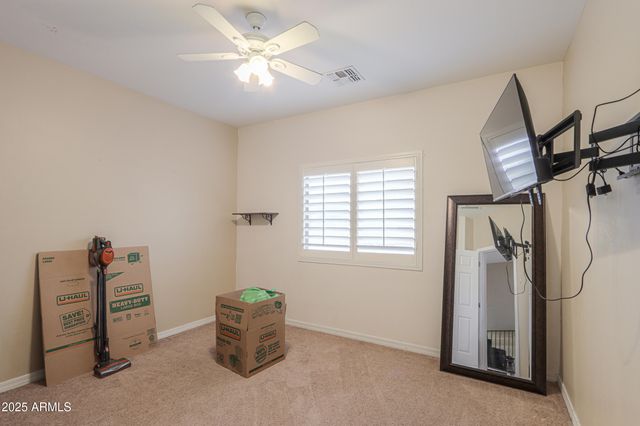 6827 W PLEASANT Lane, Laveen, AZ 85339