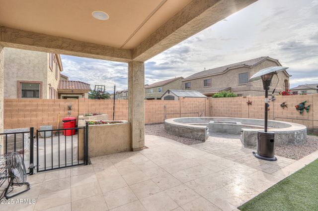 6827 W PLEASANT Lane, Laveen, AZ 85339