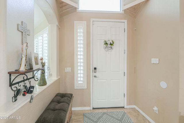 6827 W PLEASANT Lane, Laveen, AZ 85339