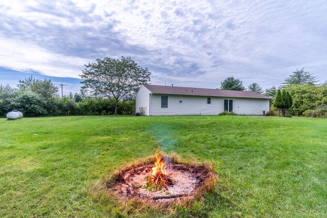 928 E Riley-Thompson Road, Dalton Twp, MI 49445
