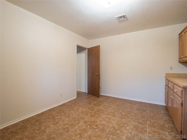 400 W Coal Avenue, Mcalester, OK 74501