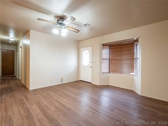 400 W Coal Avenue, Mcalester, OK 74501