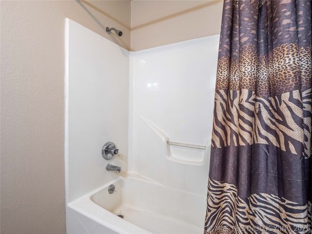 400 W Coal Avenue, Mcalester, OK 74501