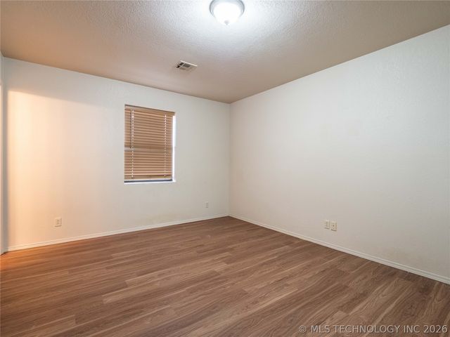 400 W Coal Avenue, Mcalester, OK 74501