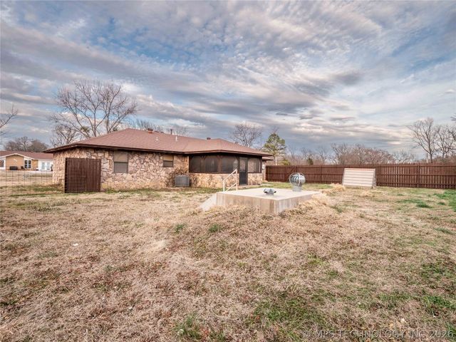 400 W Coal Avenue, Mcalester, OK 74501