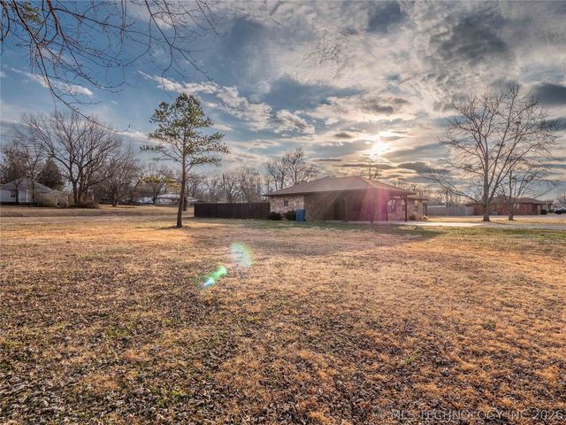 400 W Coal Avenue, Mcalester, OK 74501