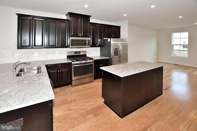 43398 APPLE ORCHARD SQ, Ashburn, VA 20148