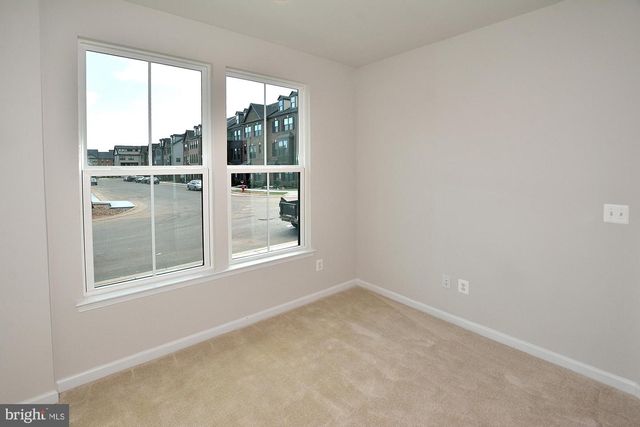 43398 APPLE ORCHARD SQ, Ashburn, VA 20148