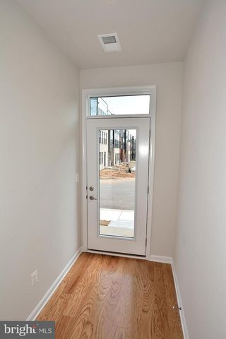 43398 APPLE ORCHARD SQ, Ashburn, VA 20148