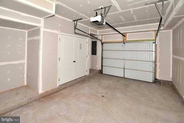 43398 APPLE ORCHARD SQ, Ashburn, VA 20148