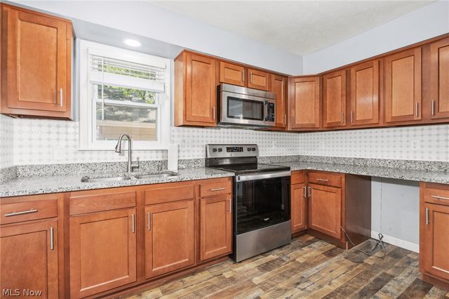 347 N Lyman Street, Wadsworth, OH 44281