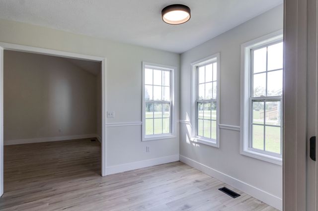 103 Robin Hood Rd, Hohenwald, TN 38462