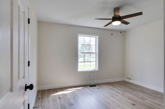 103 Robin Hood Rd, Hohenwald, TN 38462