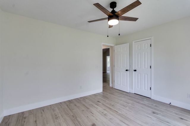 103 Robin Hood Rd, Hohenwald, TN 38462