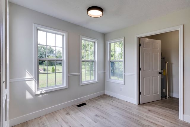 103 Robin Hood Rd, Hohenwald, TN 38462