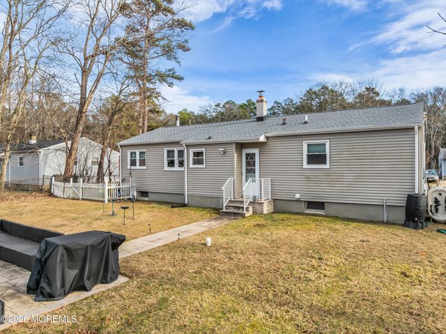 16 Blue Spruce Drive, Jackson, NJ 08527